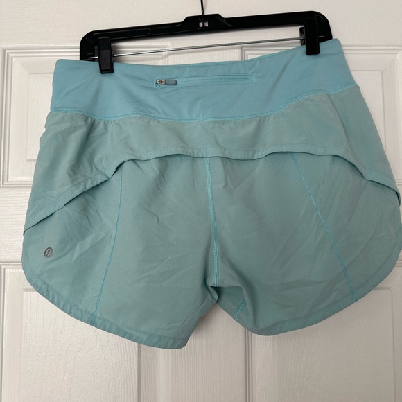 LuLulemon speed up shorts “4” - Picture 8 of 8